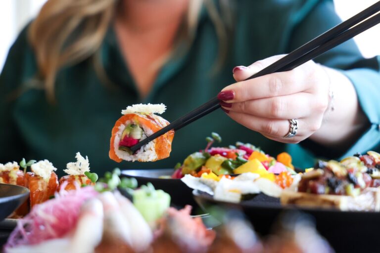 Mr. Sato is Jarig! — markt-eten in de Bollenstreek