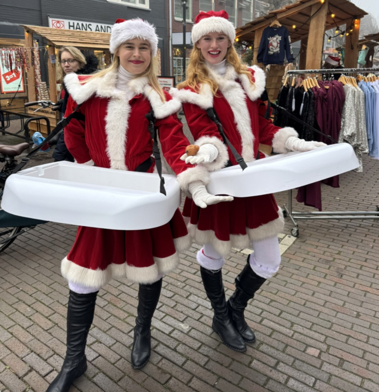Kerstmarkt in Dorpshart Lisse — markt-eten in de Bollenstreek