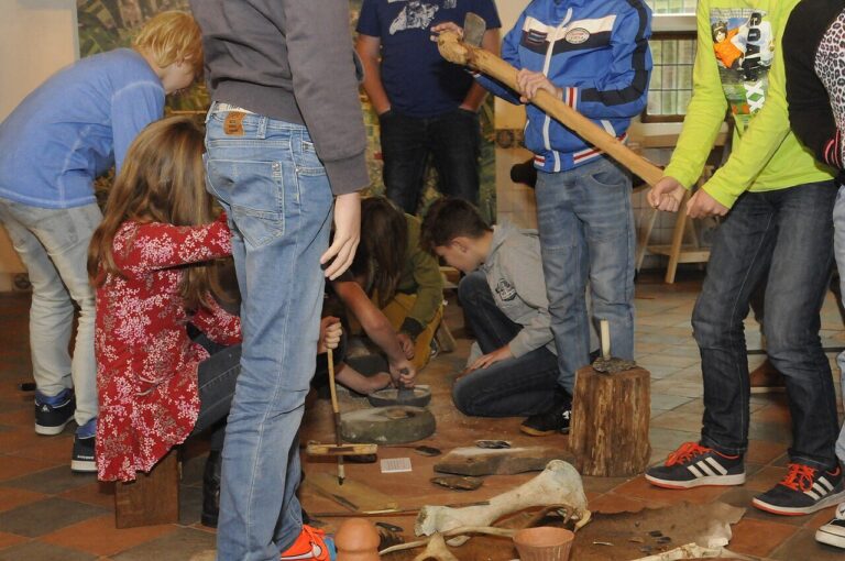 Voorlezen | Voorhout — familie-kids in de Bollenstreek